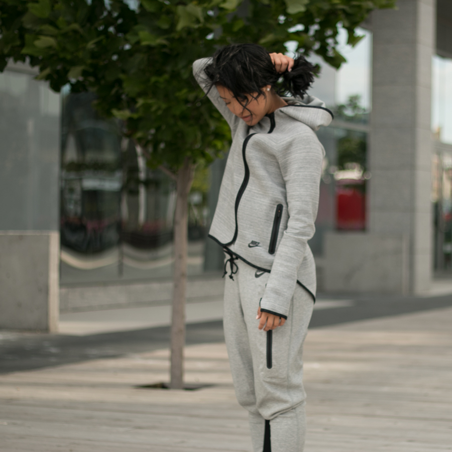 nike tech suit womens