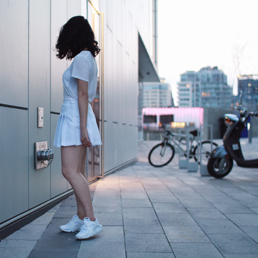 Womens Nike Huarache White Womens Nike Huarache White
