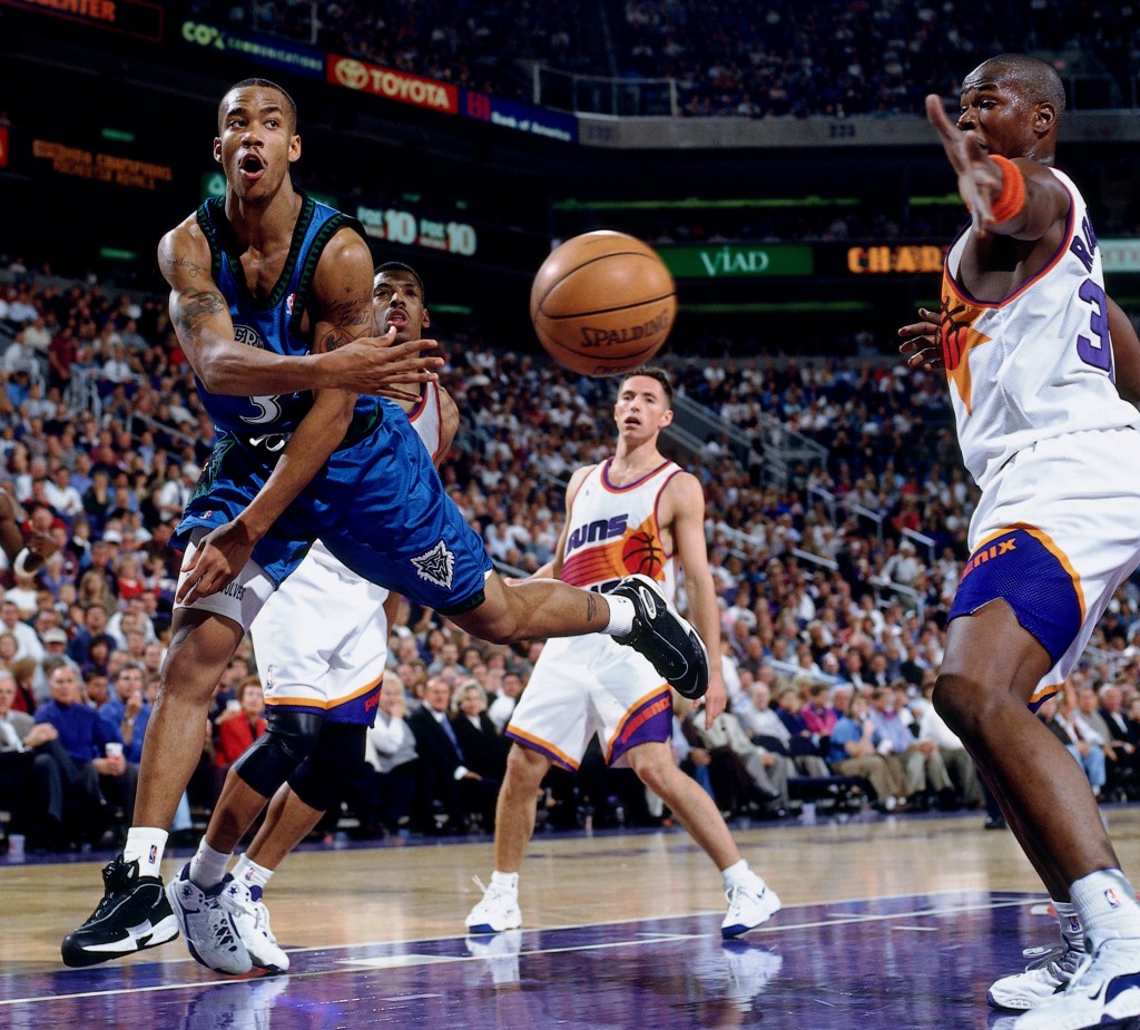 Copyright 1997 NBAE (Photo by Andy Hayt/NBAE via Getty Images)