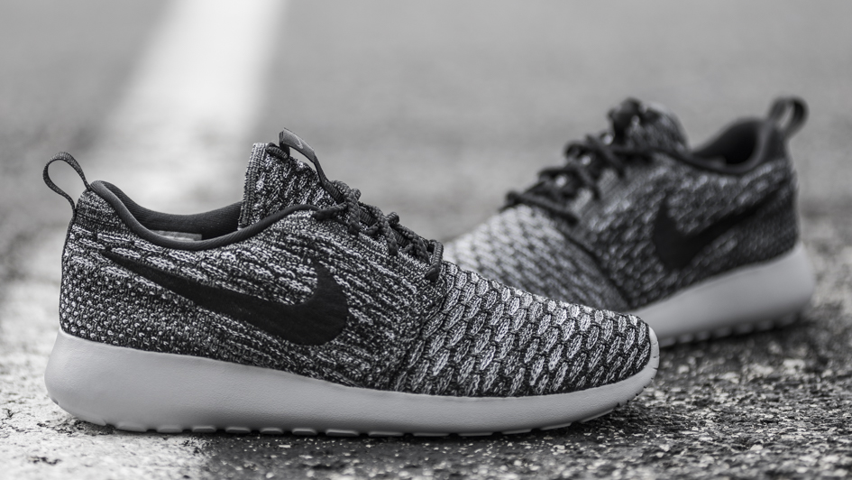 nike roshe run flyknit wolf grey