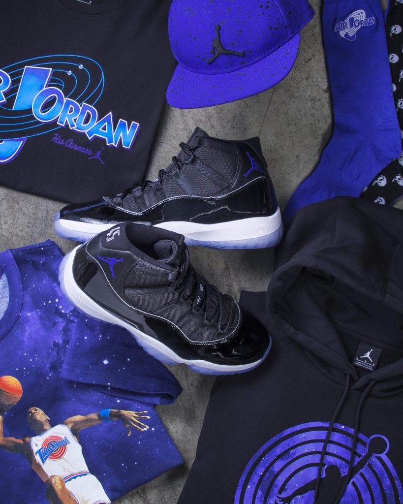 Michael jordan wearing space jams best sale