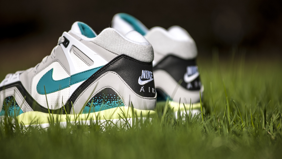 nike air tech challenge 2 green