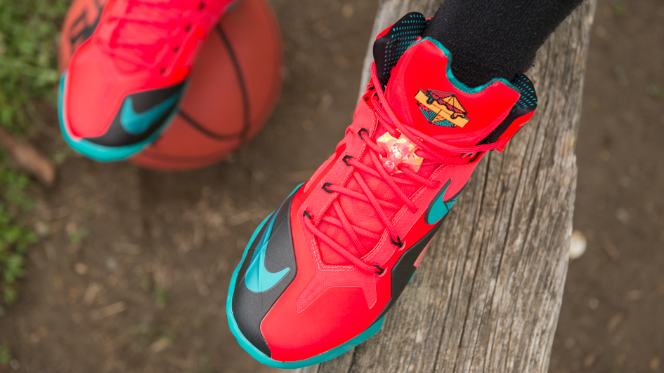 lebron 11 superhero