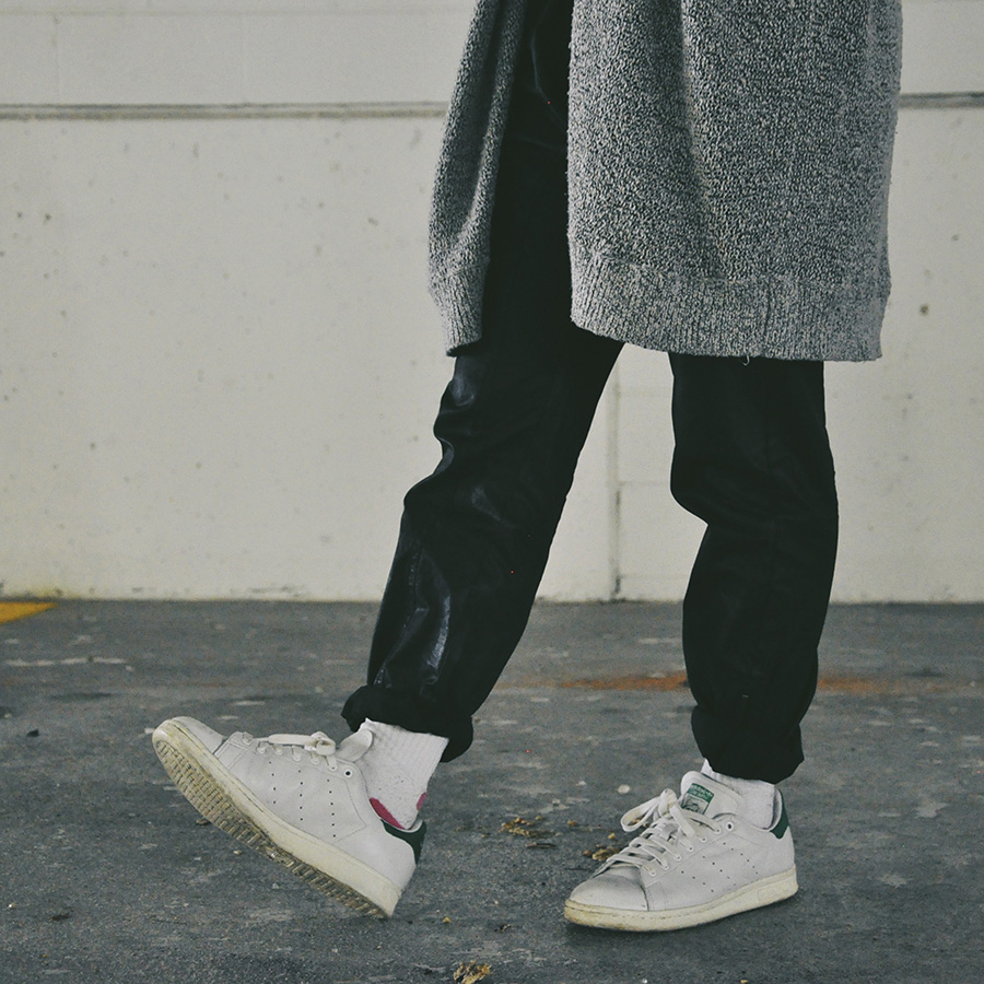 Anna Bediones @atothebed in adidas Stan Smith and Nike Elite Basketball Socks