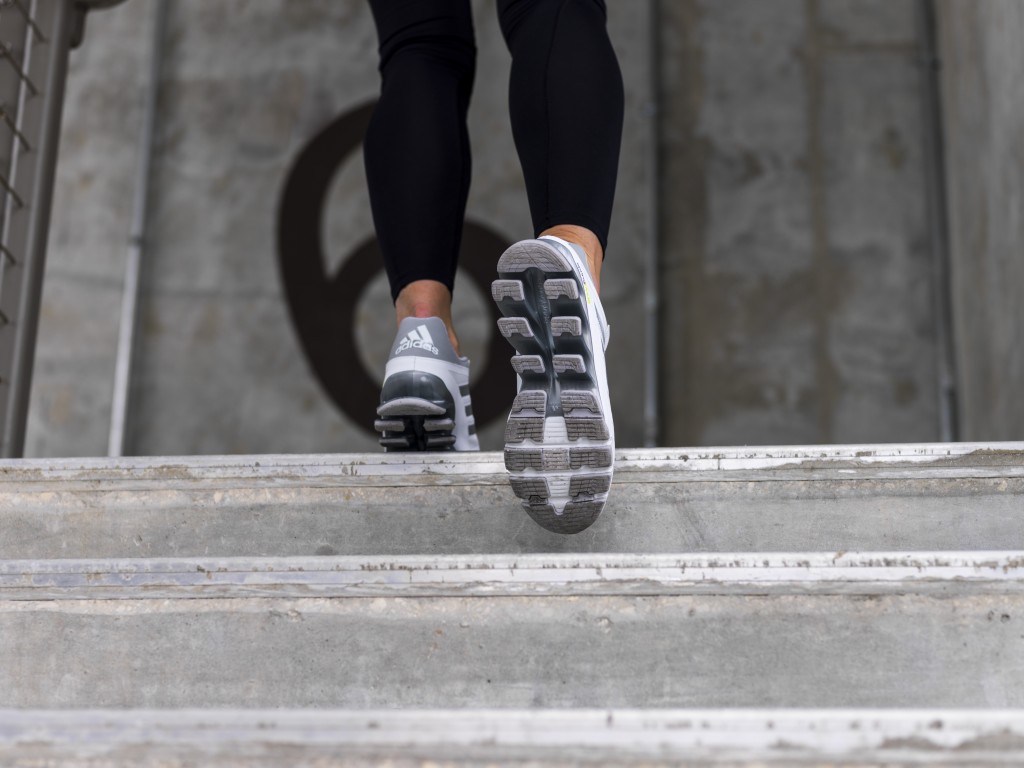 O adidas springblade faz barulho Clearance