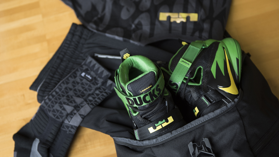 lebron soldier 9 oregon