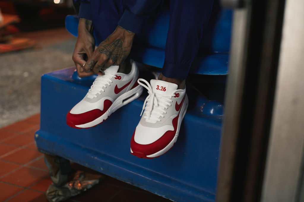 air max 1 anniversary red on feet