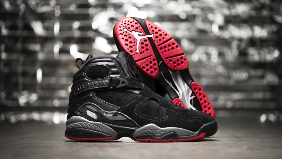 retro 8 red and black