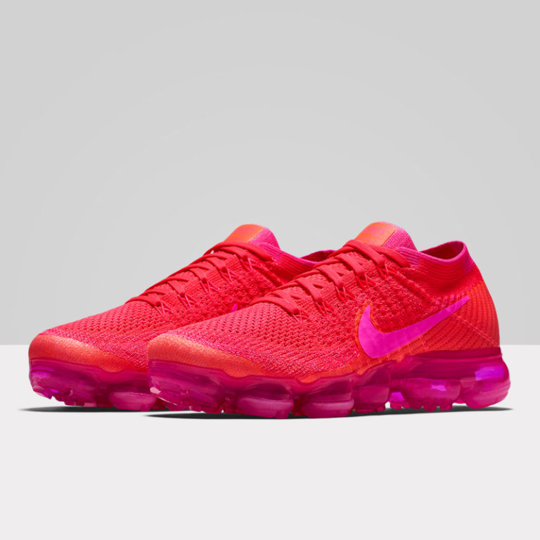 orange vapormax finish line