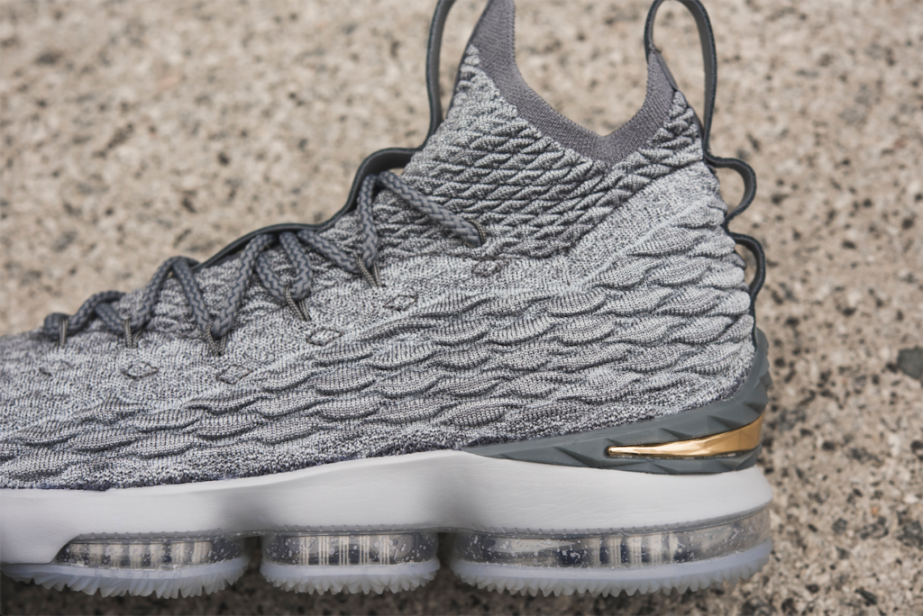 finish line lebron 15