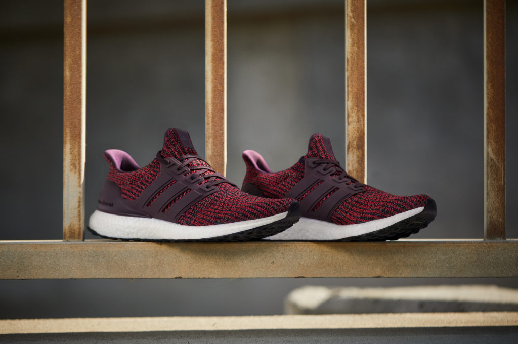 Adidas ultra boost mens hotsell red stripe