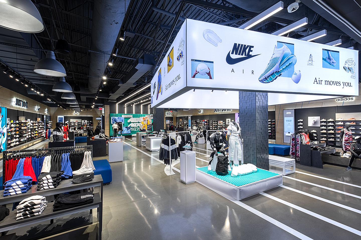 the finish line shoe store