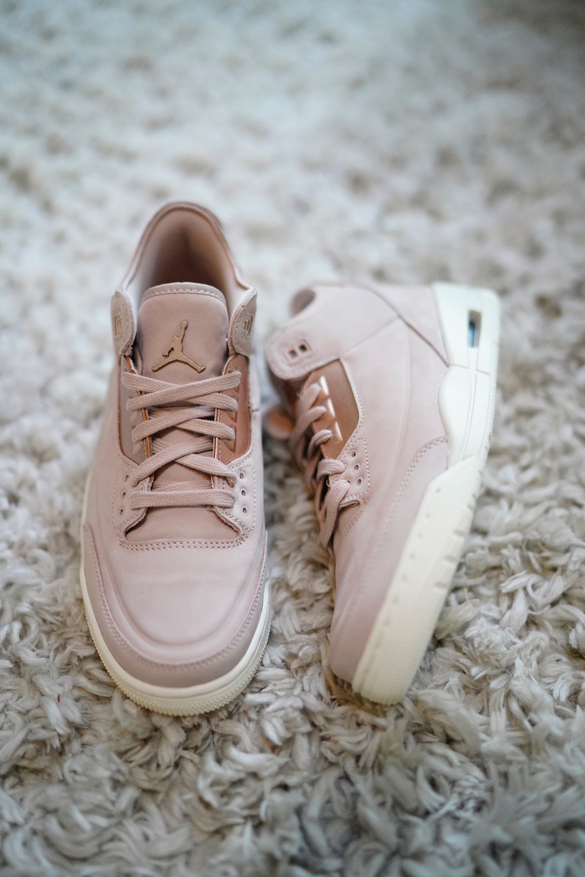 Air Jordan Retro 3 'Particle Beige 