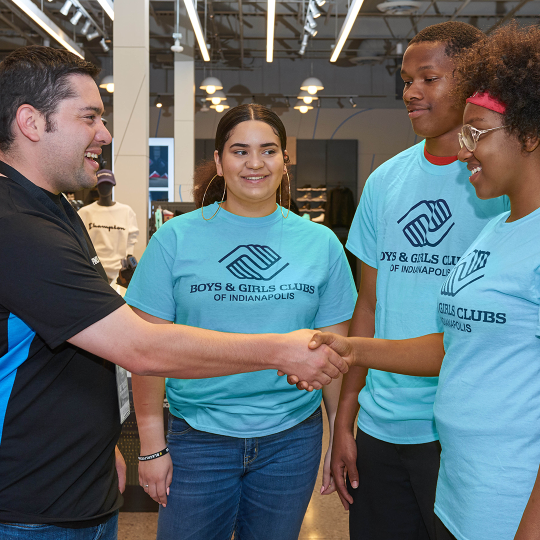 15 and Mahomies Foundation partners with Boys & Girls Clubs of America