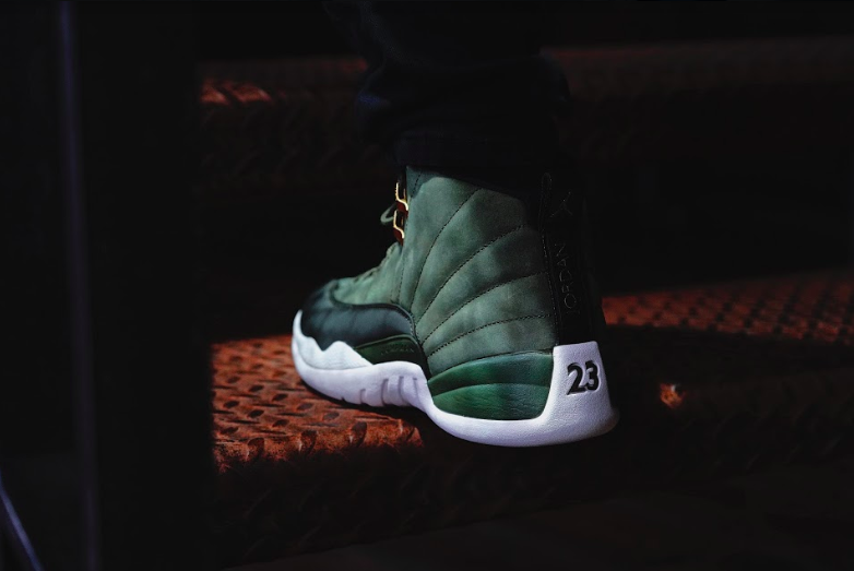 Air jordan 12 outlet class of 2003