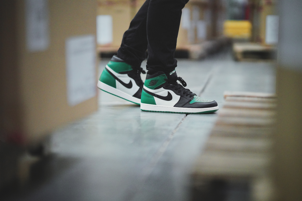 aj1 retro pine green