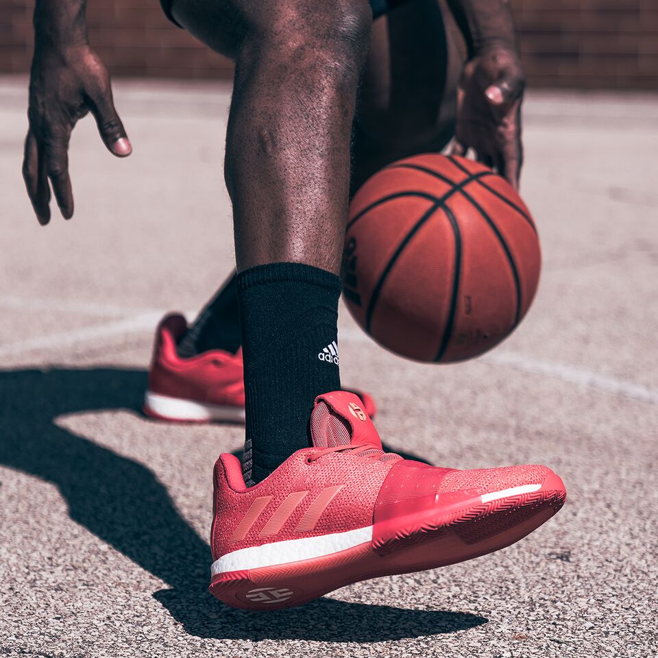 Harden vol 3 store on foot