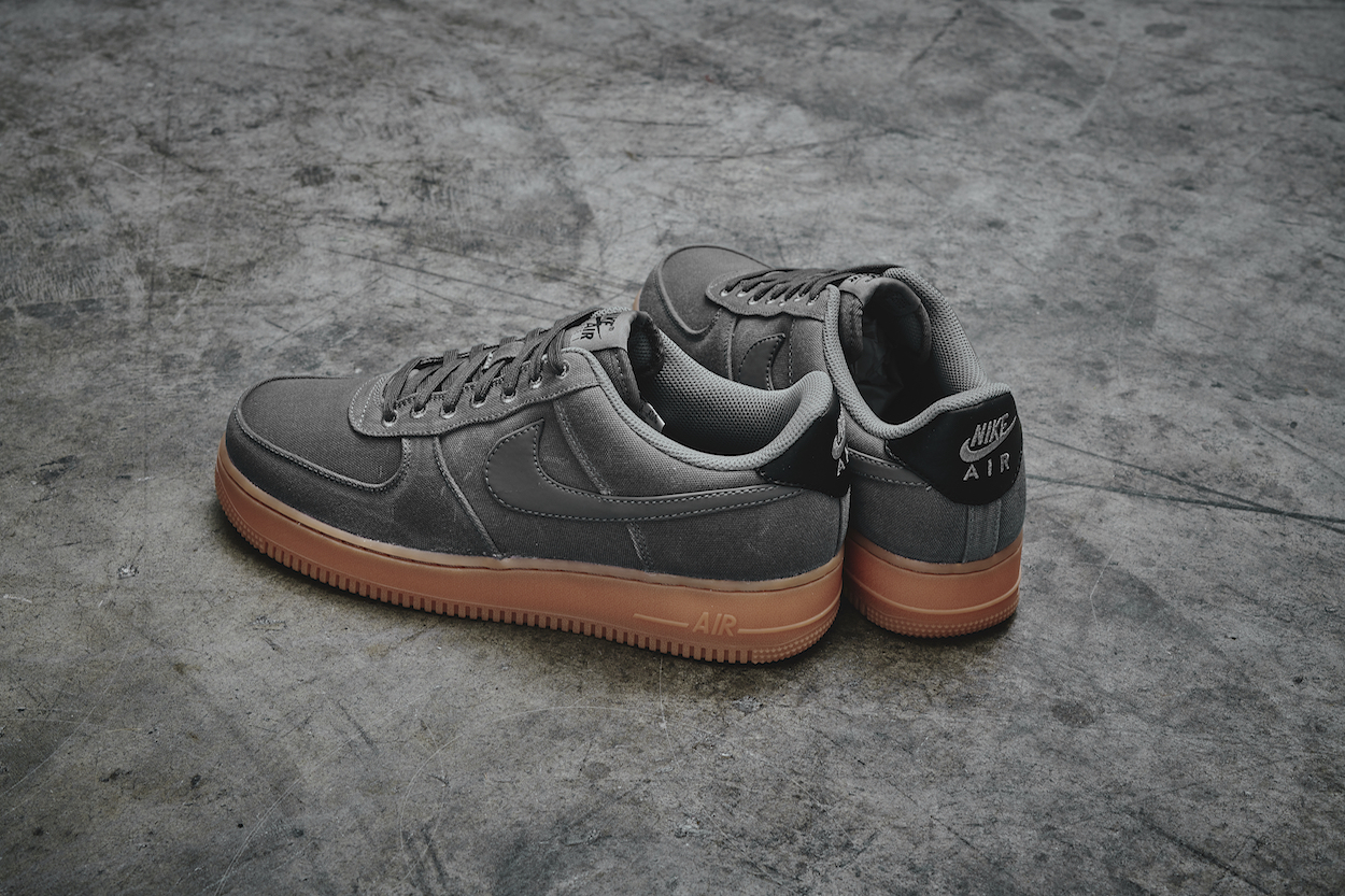 nike air force one trainers flat pewter gum