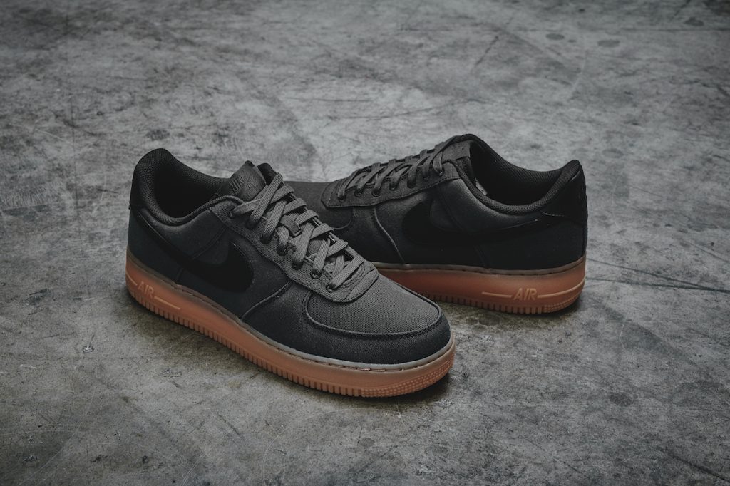 nike air force 1 lv8 gum
