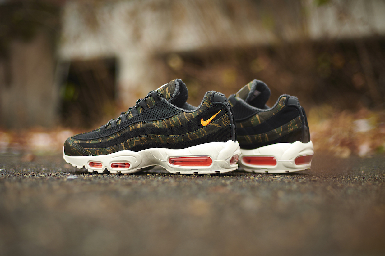 carhartt air max 95 on feet