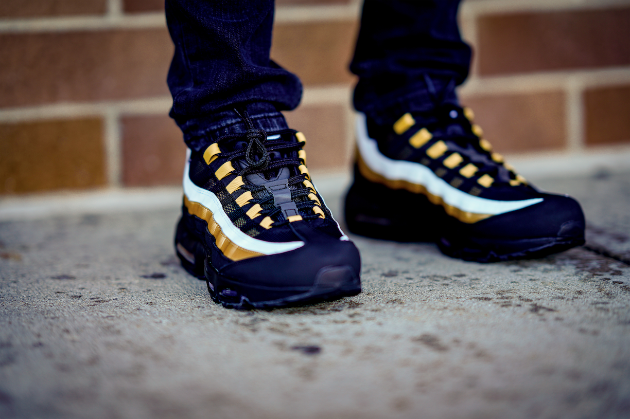 air max 95 gold and silver