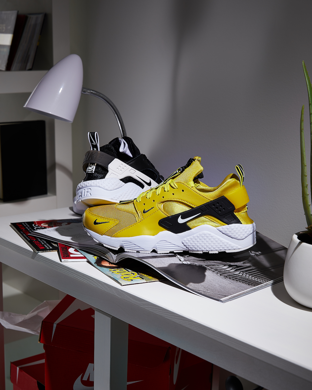 Black And White Huaraches Finish Line 