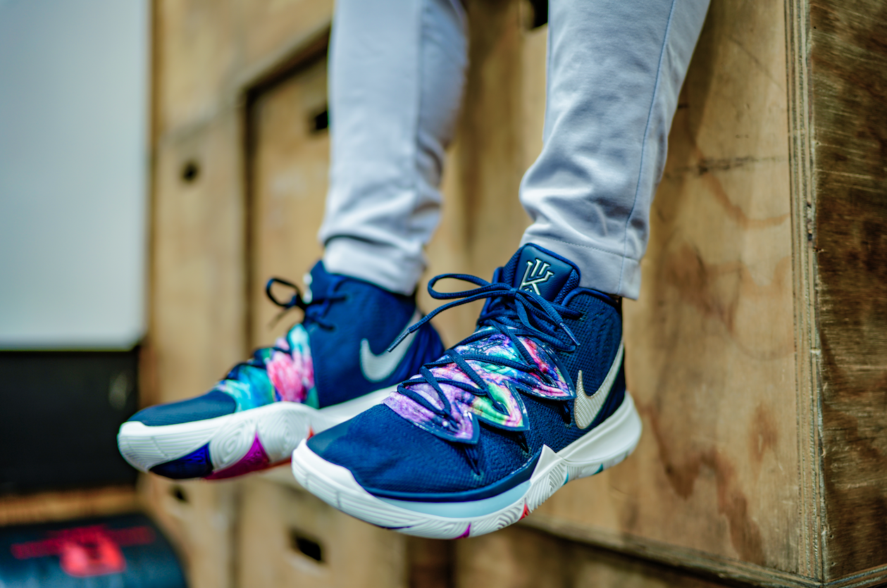 nike kyrie 5 multicolor