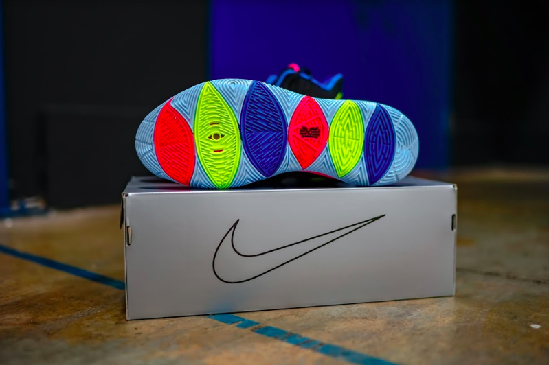 Nike just do it on sale kyrie