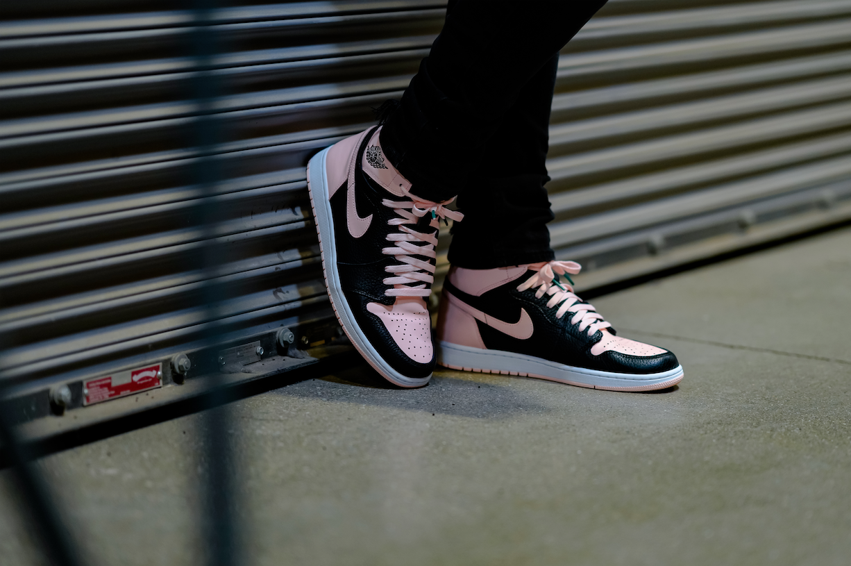 jordan retro 1 black pink