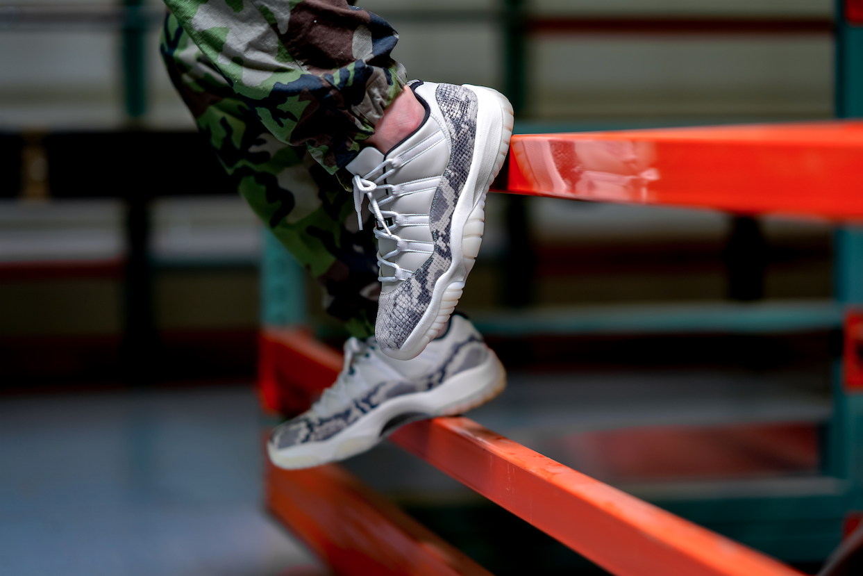 jordan 11 light bone on feet