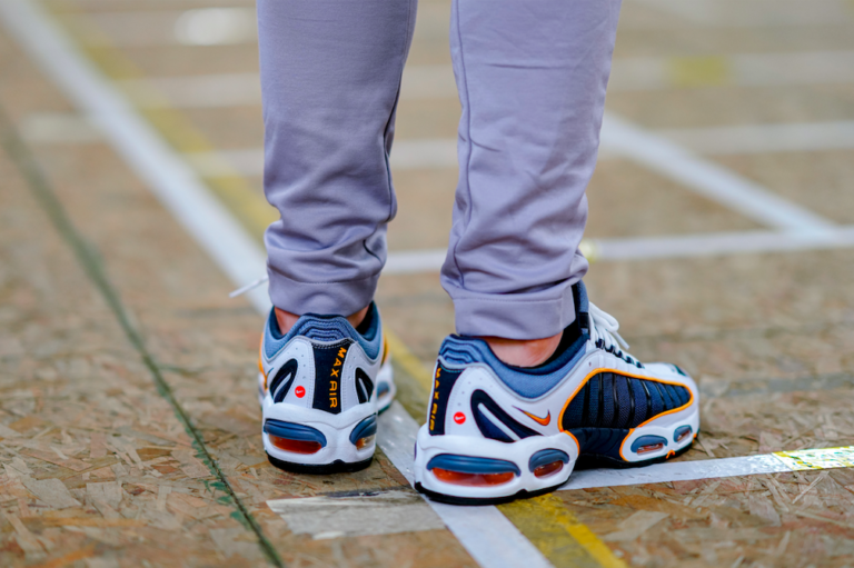 air max tailwind og